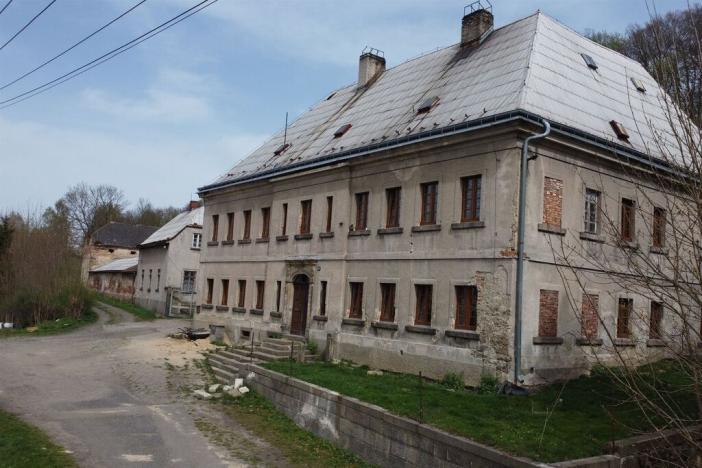 Prodej komerční nemovitosti, Mikulášovice, 1570 m2