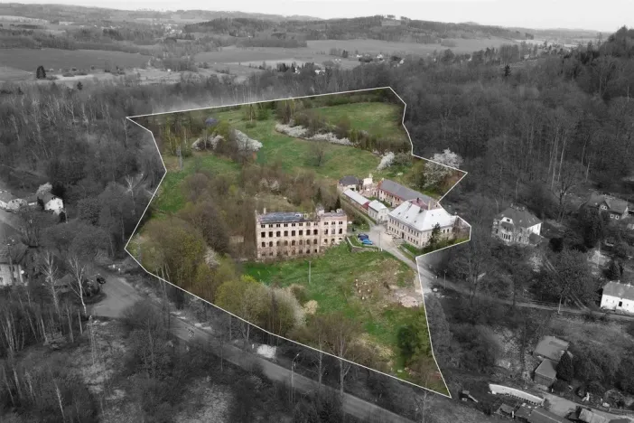 Prodej komerční nemovitosti, Mikulášovice, 1570 m2