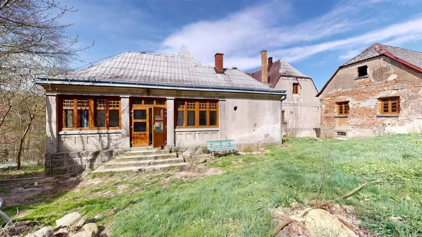 Prodej komerční nemovitosti, Mikulášovice, 1570 m2