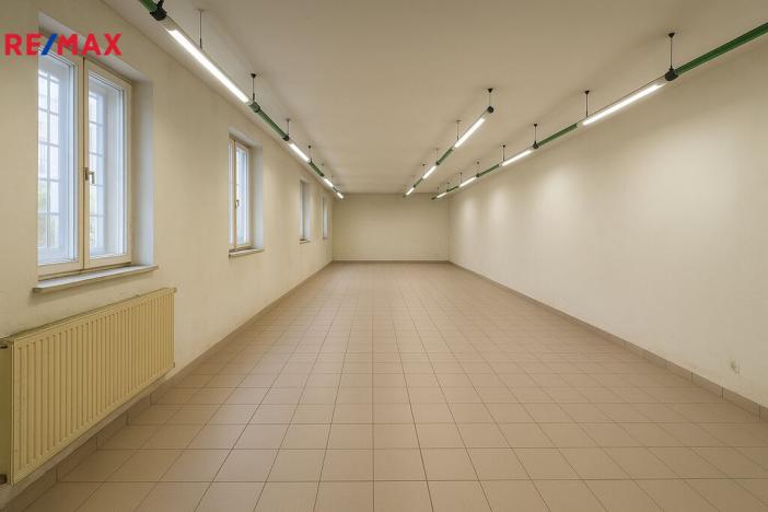 Pronájem obchodního prostoru, Napajedla, Palackého, 79 m2