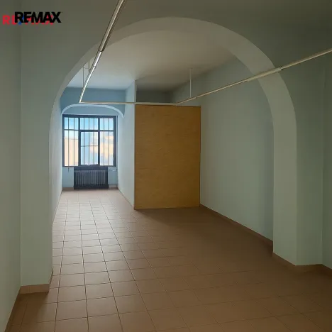 Pronájem obchodního prostoru, Napajedla, Palackého, 79 m2