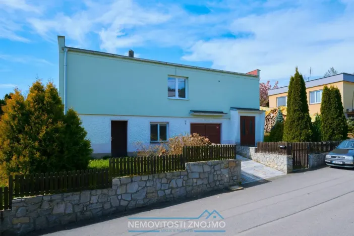 Prodej rodinného domu, Štěkeň, Lesní, 165 m2