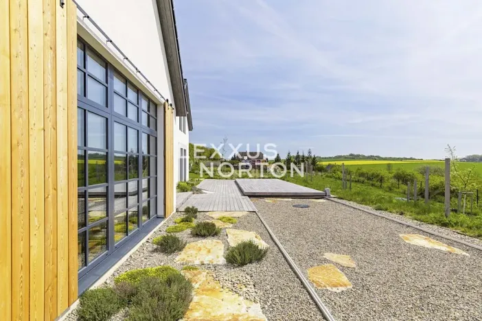 Prodej rodinného domu, Číčovice, 403 m2