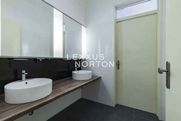 Pronájem kanceláře, Praha - Nové Město, Václavské náměstí, 534 m2