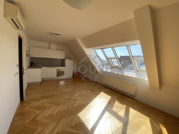 Pronájem bytu 2+kk, Praha - Bubeneč, Ovenecká, 70 m2