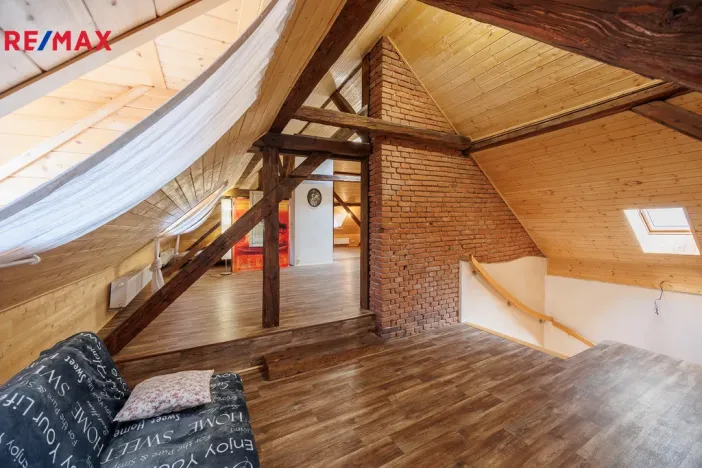 Prodej vícegeneračního domu, Valeč, Široká, 688 m2