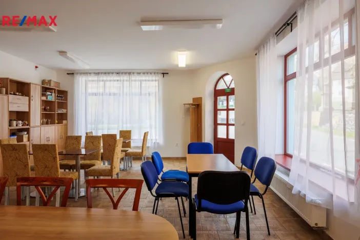 Prodej vícegeneračního domu, Valeč, Široká, 688 m2