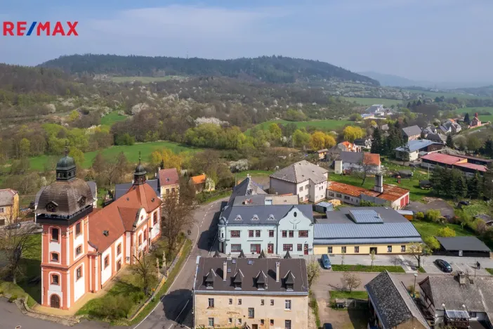 Prodej ubytování, Valeč, Široká, 688 m2