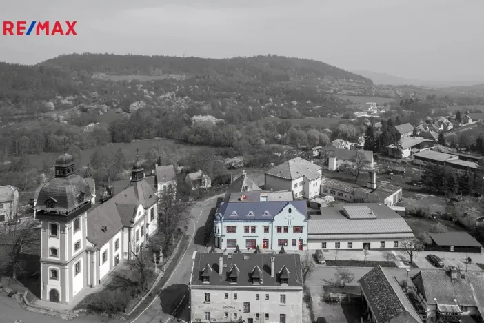 Prodej ubytování, Valeč, Široká, 688 m2