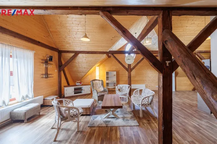 Prodej ubytování, Valeč, Široká, 688 m2