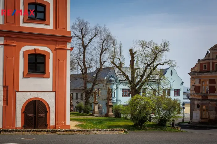 Prodej ubytování, Valeč, Široká, 688 m2