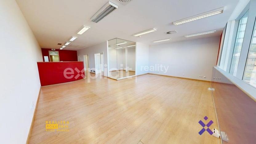 Pronájem kanceláře, Zlín, náměstí Míru, 108 m2