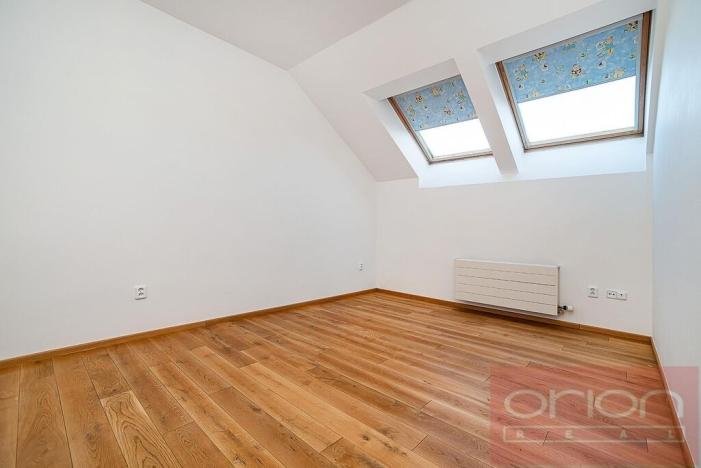 Pronájem rodinného domu, Praha - Řeporyje, Draženovská, 250 m2