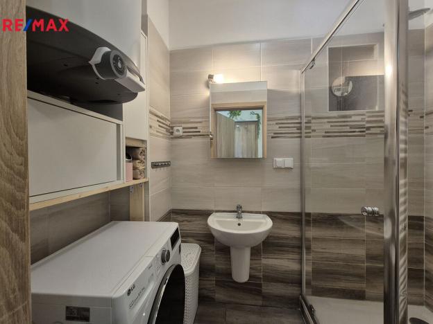 Prodej bytu 2+kk, Praha - Lochkov, Cementářská, 46 m2