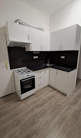 Pronájem bytu 2+1, Praha - Vinohrady, Rybalkova, 58 m2