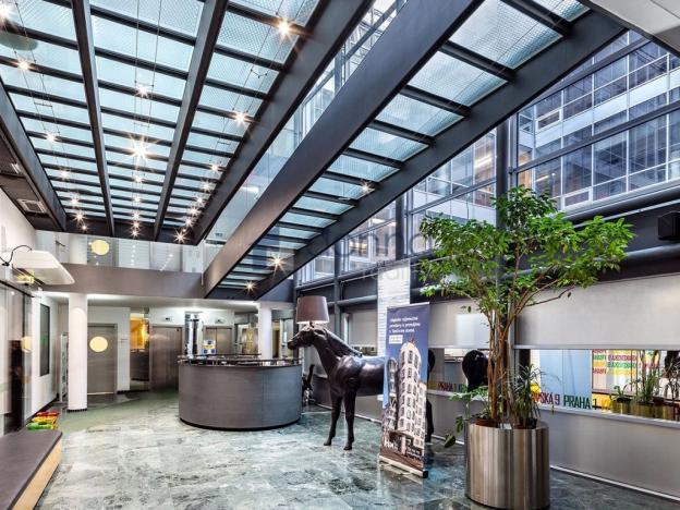 Pronájem kanceláře, Praha - Nové Město, Krakovská, 300 m2