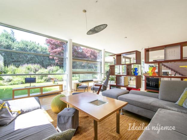 Pronájem rodinného domu, Šestajovice, K Úvozu, 280 m2