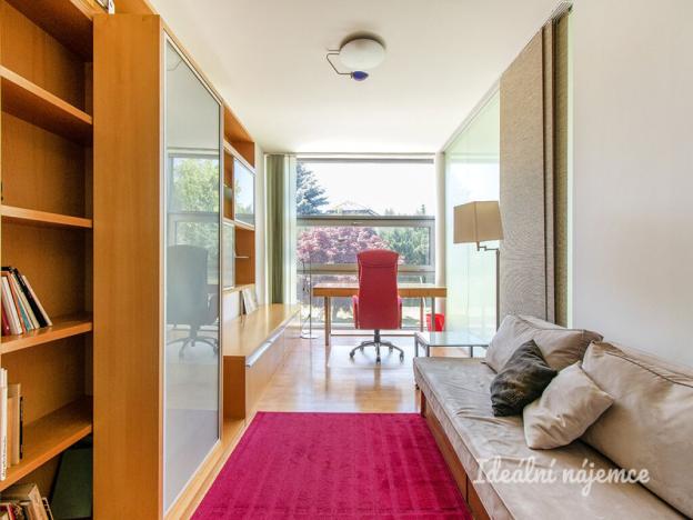 Pronájem rodinného domu, Šestajovice, K Úvozu, 280 m2