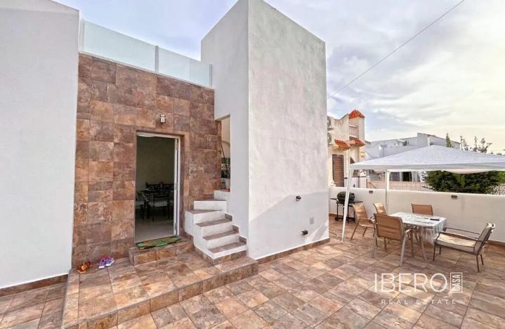 Prodej rodinného domu, Orihuela, Španělsko, Paseo Marítimo de Playa Flamenca, 85 m2