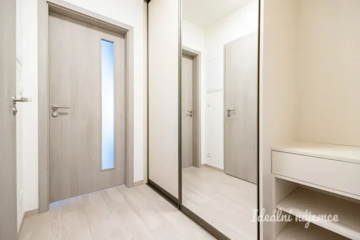 Pronájem bytu 1+kk, Praha - Háje, Výstavní, 32 m2