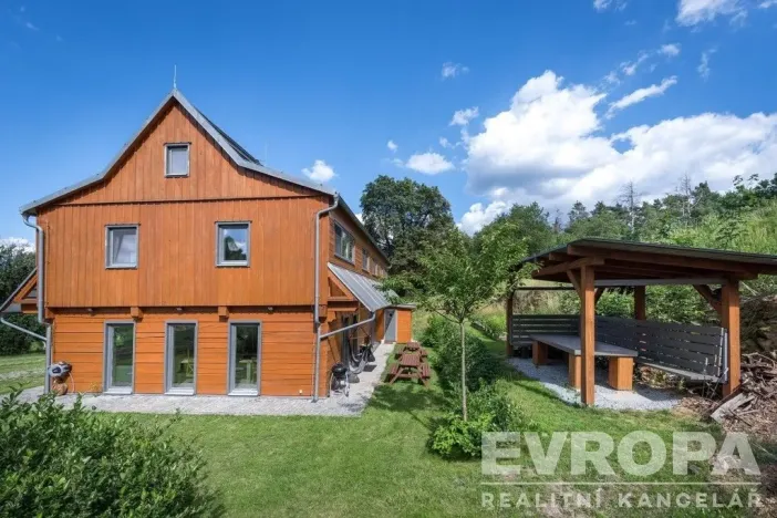 Prodej rodinného domu, Bojanovice - Senešnice, Senešnice, 260 m2