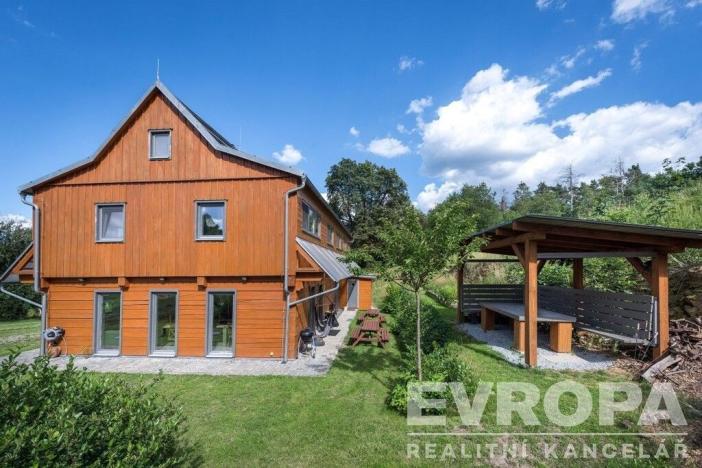 Prodej komerční nemovitosti, Bojanovice - Senešnice, Senešnice, 260 m2