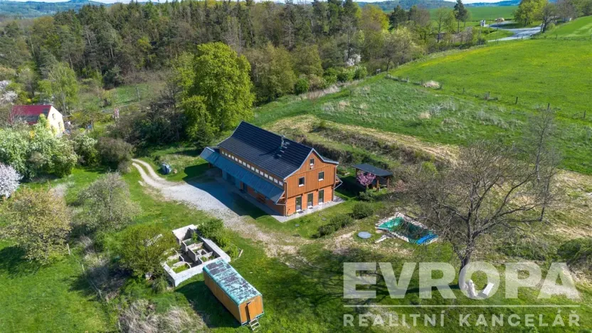 Prodej komerční nemovitosti, Bojanovice - Senešnice, Senešnice, 260 m2