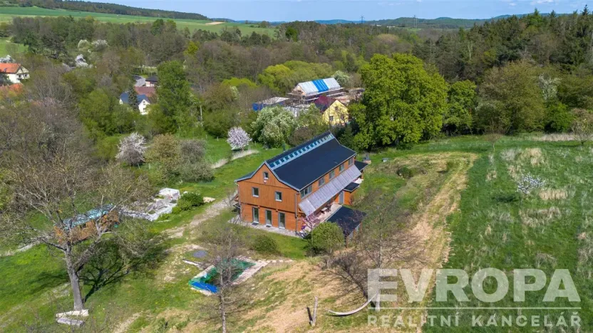 Prodej komerční nemovitosti, Bojanovice - Senešnice, Senešnice, 260 m2