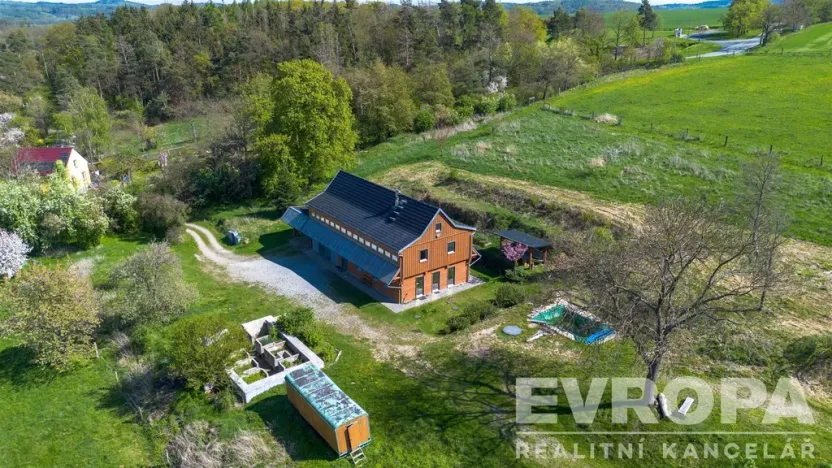 Prodej komerční nemovitosti, Bojanovice - Senešnice, Senešnice, 260 m2