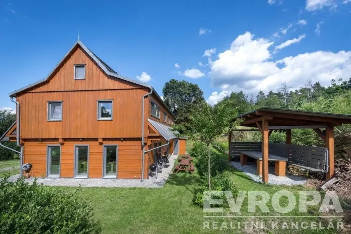 Prodej komerční nemovitosti, Bojanovice - Senešnice, Senešnice, 260 m2