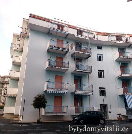 Prodej bytu 2+kk, Scalea, Kalábrie, Itálie, 42 m2