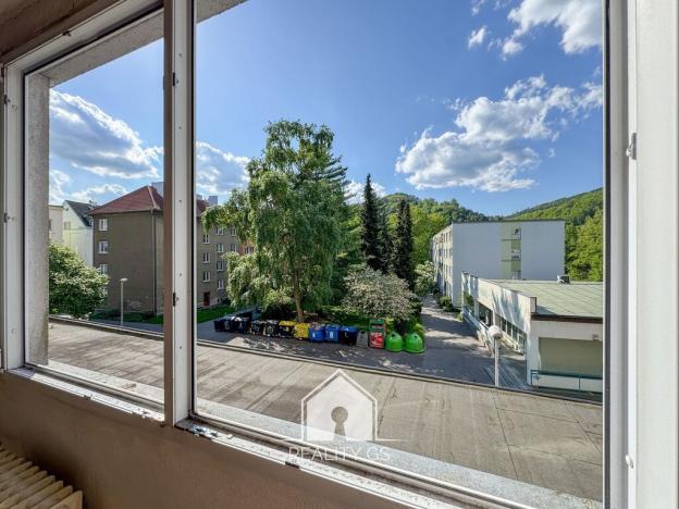 Prodej bytu 2+1, Děčín, 28. října, 65 m2