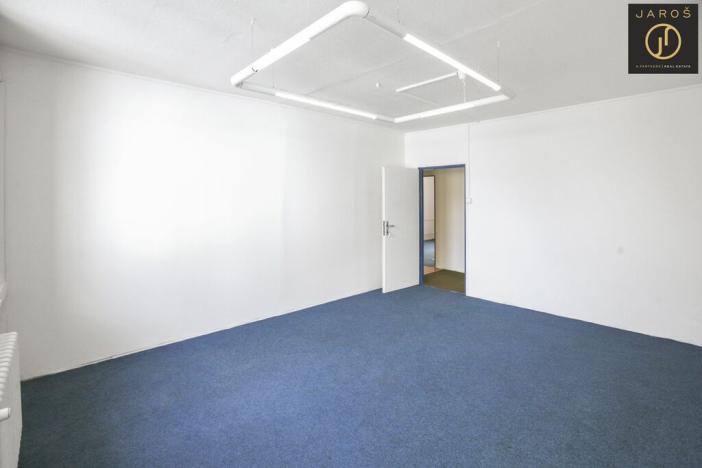 Pronájem obchodního prostoru, Praha - Vršovice, 28. pluku, 179 m2