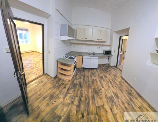 Pronájem bytu 2+1, Nové Strašecí, 50 m2