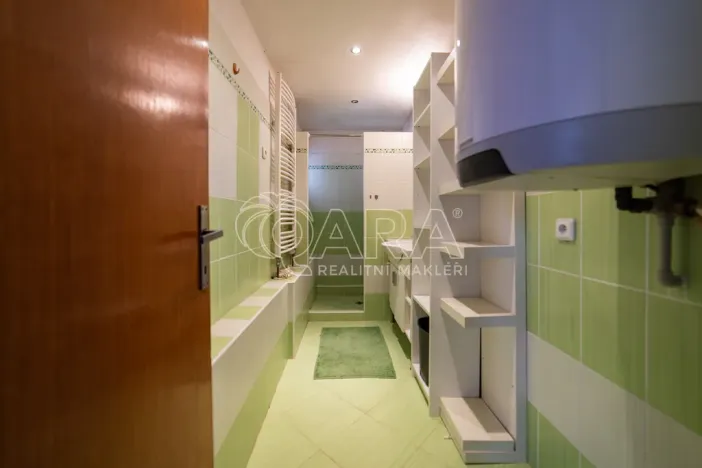 Prodej rodinného domu, Tachlovice, Olivová, 290 m2