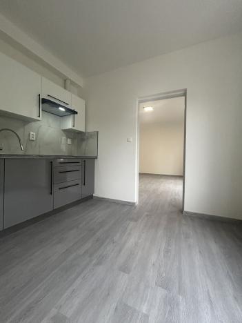 Pronájem bytu 1+1, Praha - Strašnice, Královická, 35 m2