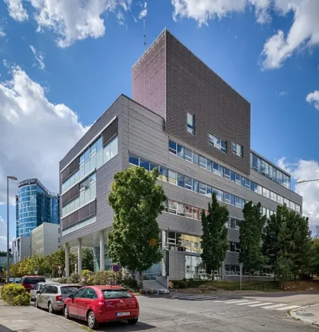 Pronájem kanceláře, Praha - Michle, Jemnická, 622 m2