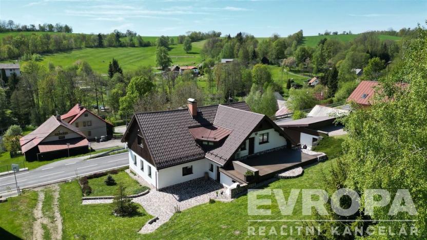 Prodej rodinného domu, Roprachtice, 460 m2