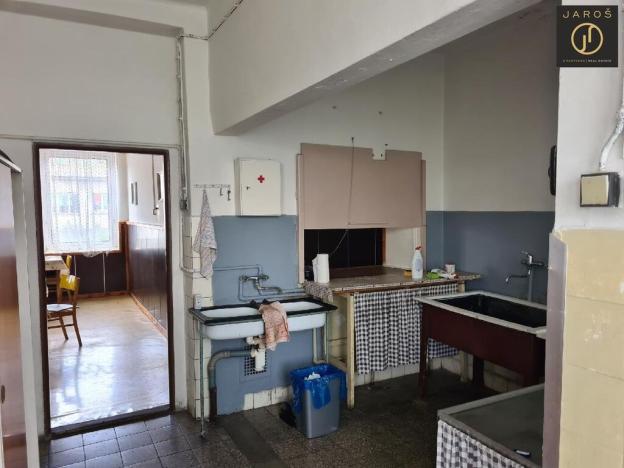 Pronájem výrobních prostor, Vroutek, 330 m2