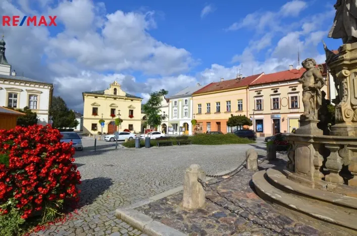 Prodej rodinného domu, Uničov, Masarykovo nám., 307 m2