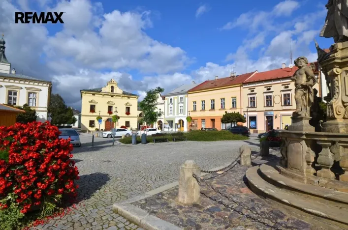 Prodej rodinného domu, Uničov, Masarykovo nám., 307 m2