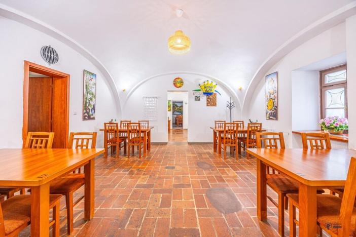 Prodej komerční nemovitosti, Vyškov - Vyškov-Město, Masarykovo náměstí, 1603 m2