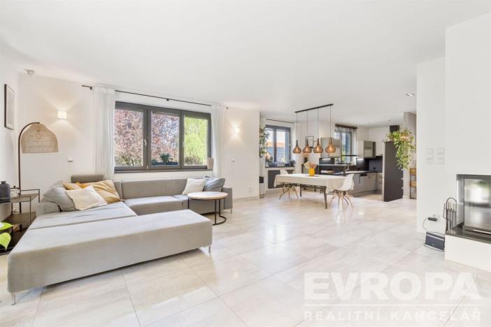 Prodej rodinného domu, Tuchoměřice, Pod Hájem, 205 m2