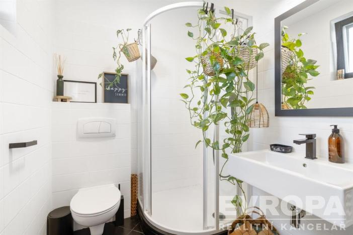 Prodej rodinného domu, Tuchoměřice, Pod Hájem, 205 m2