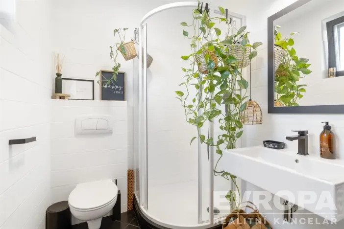 Prodej rodinného domu, Tuchoměřice, Pod Hájem, 205 m2