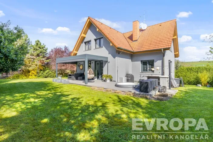 Prodej rodinného domu, Tuchoměřice, Pod Hájem, 205 m2