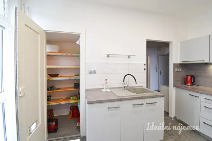 Pronájem bytu 3+1, Brno, Merhautova, 83 m2