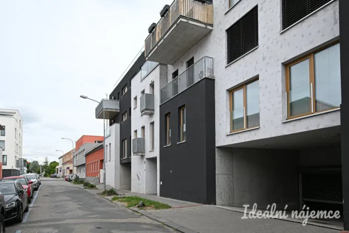 Pronájem bytu 2+kk, Brno, Košinova, 56 m2