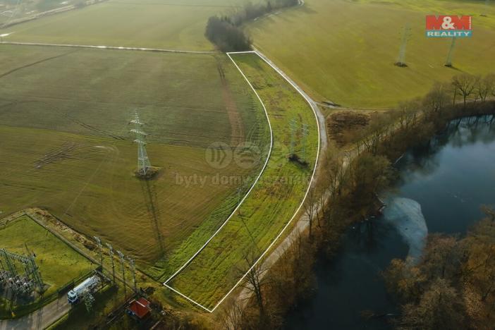 Prodej komerčního pozemku, Hradec Králové, 6364 m2