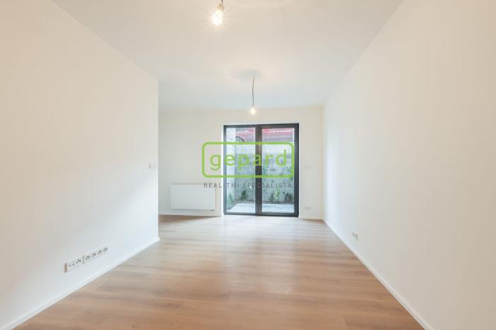 Pronájem bytu 1+kk, Praha - Kobylisy, Pakoměřická, 30 m2
